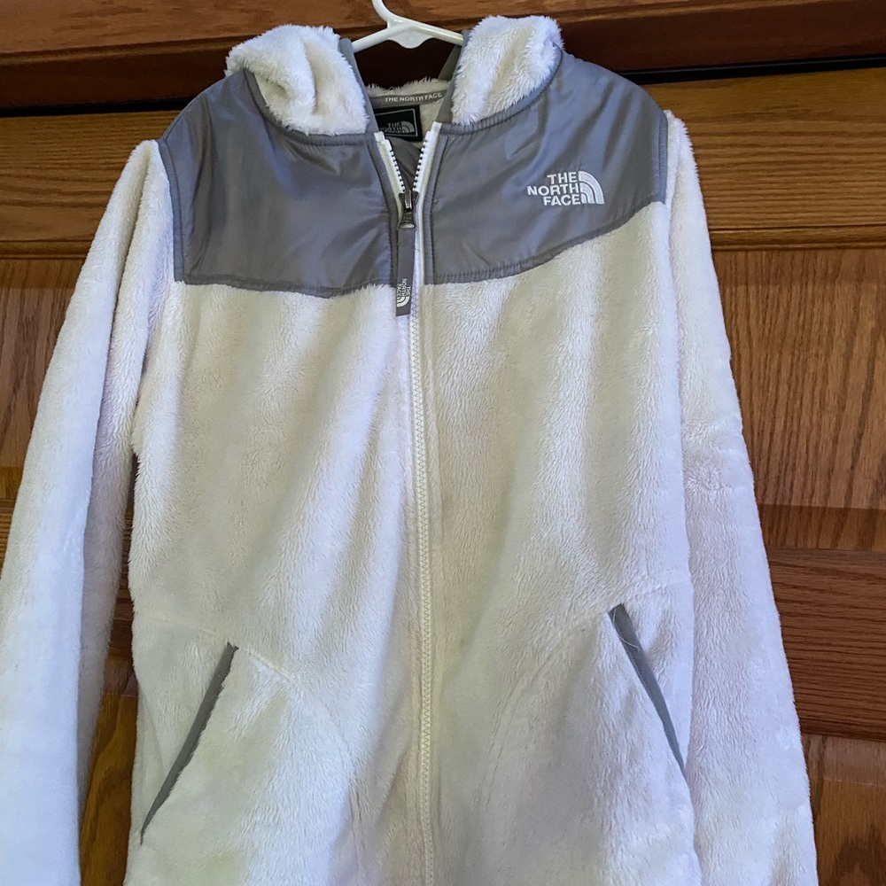 Women’s Fuzzy Zip Up Sweatshirt